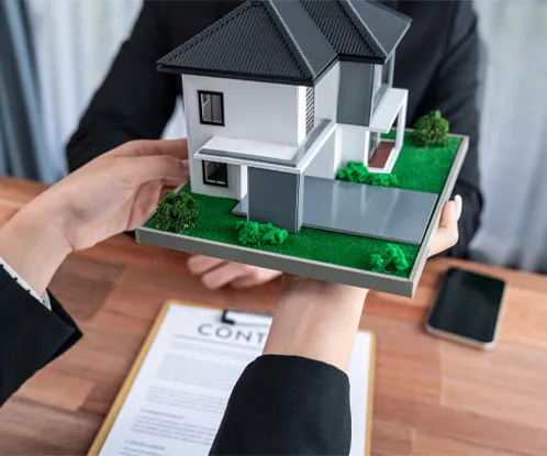 Property Model on Hand